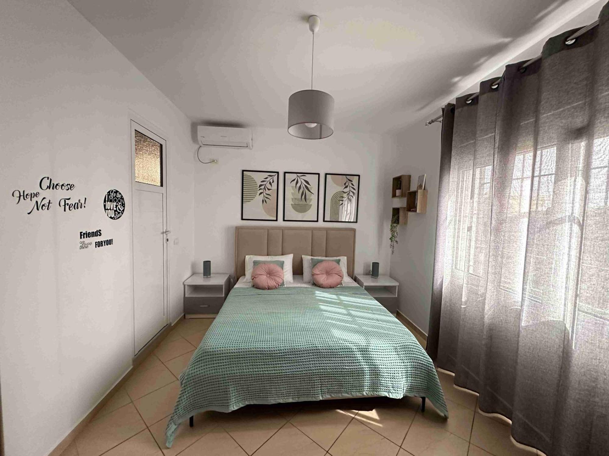 Dreamades House Hotell Dhërmi Eksteriør bilde