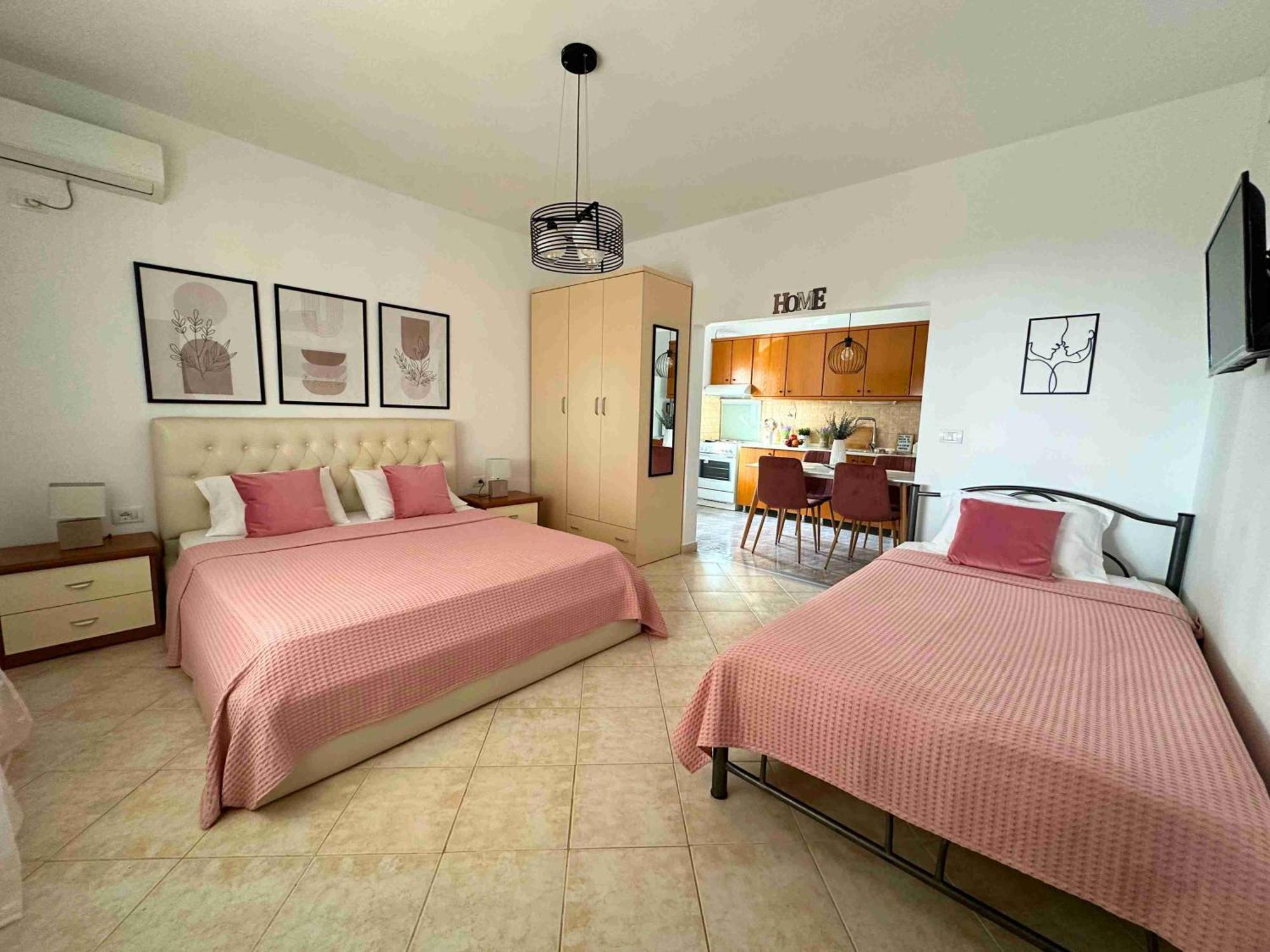 Dreamades House Hotell Dhërmi Eksteriør bilde