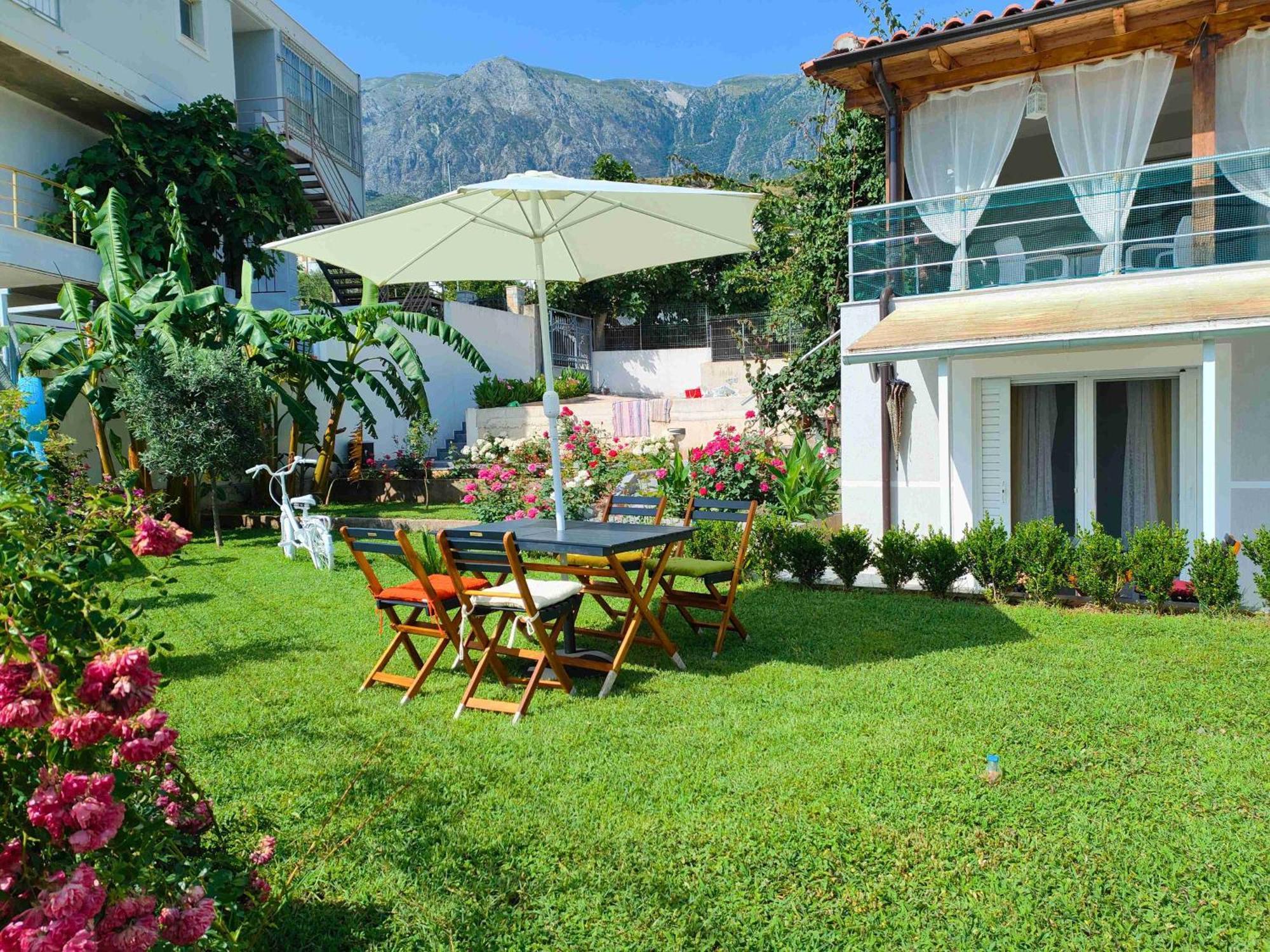 Dreamades House Hotell Dhërmi Eksteriør bilde